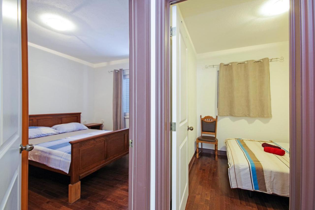 Apartmani Cezar Makarska Exterior photo